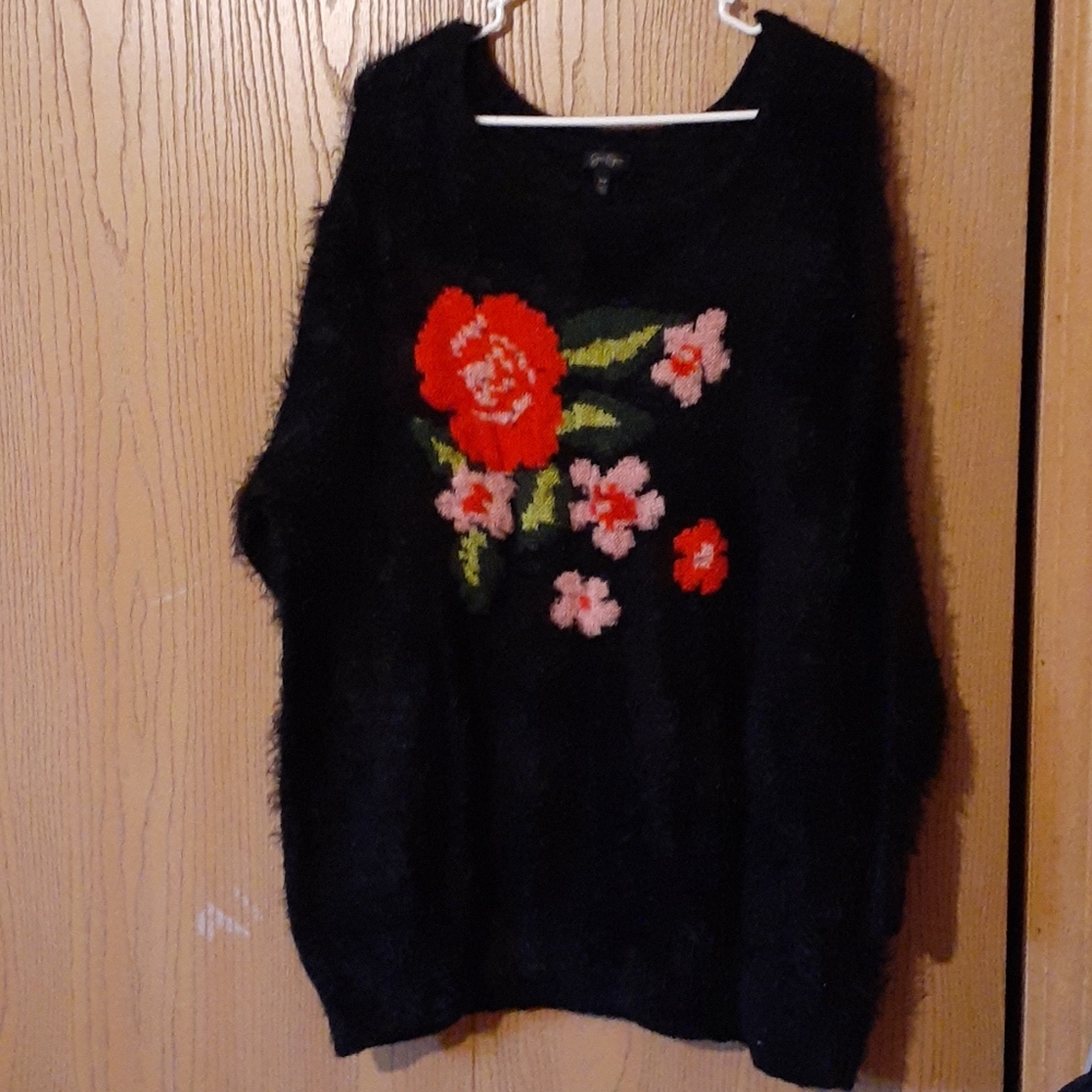 Jessica Simpson super Fuzzy floral sweater. 3x